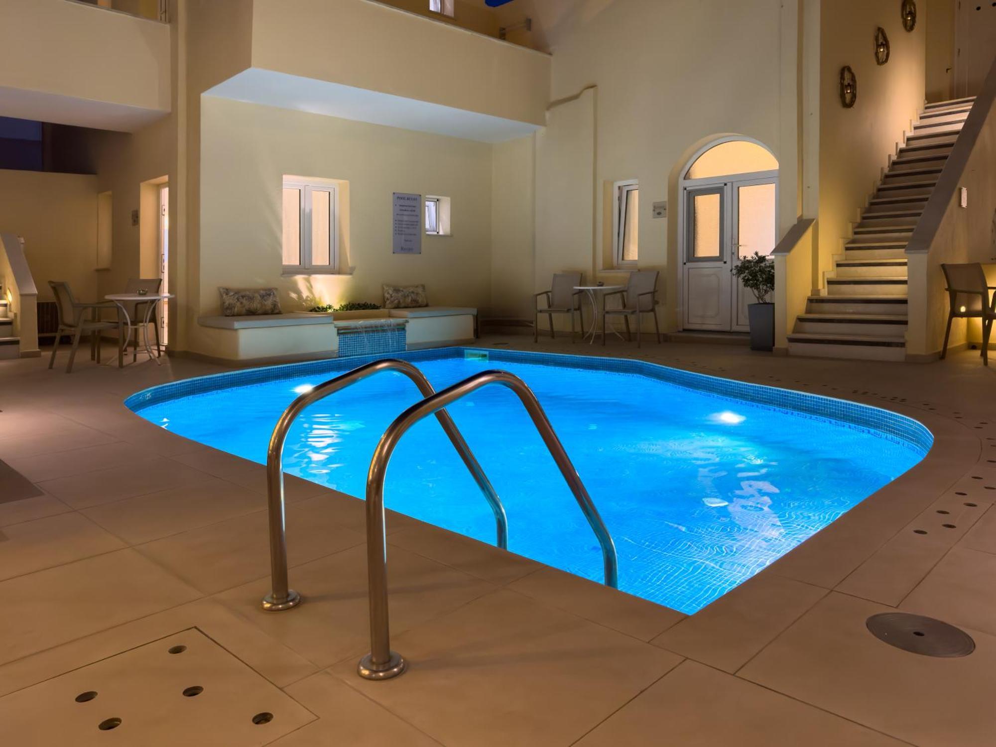 Reverie Santorini Hotel Фиростефани Экстерьер фото