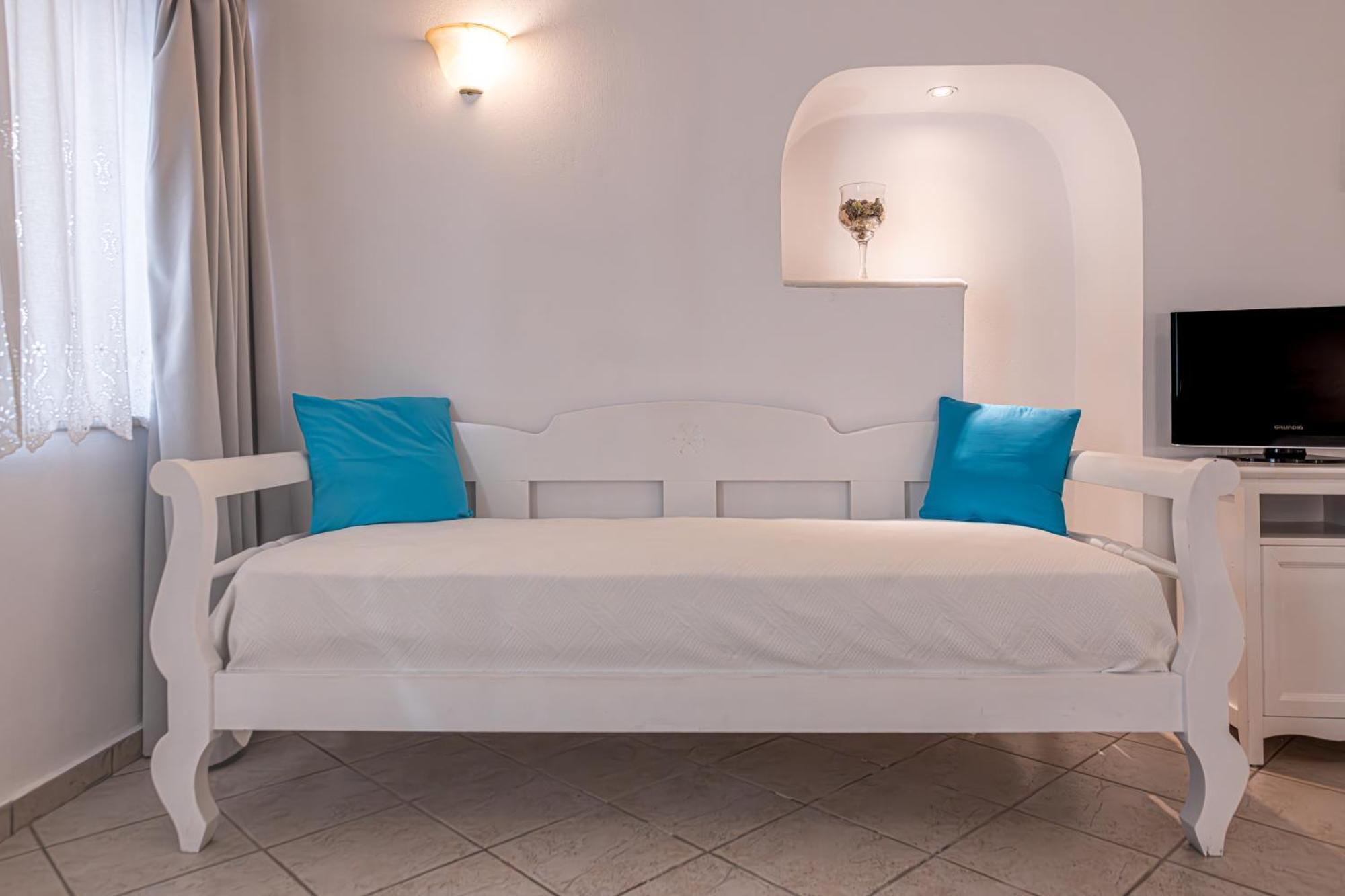 Reverie Santorini Hotel Фиростефани Экстерьер фото